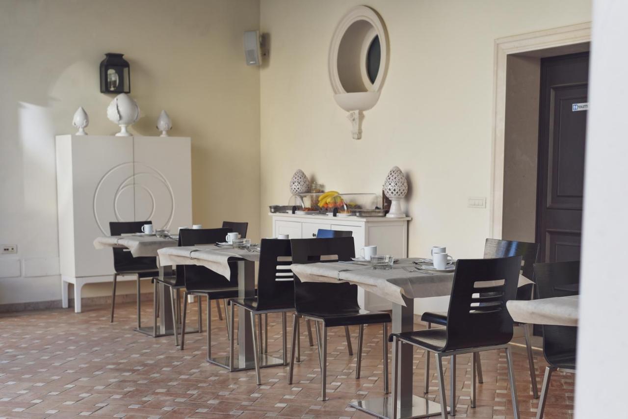 Relais Villa Magnolia Конверсано Екстер'єр фото